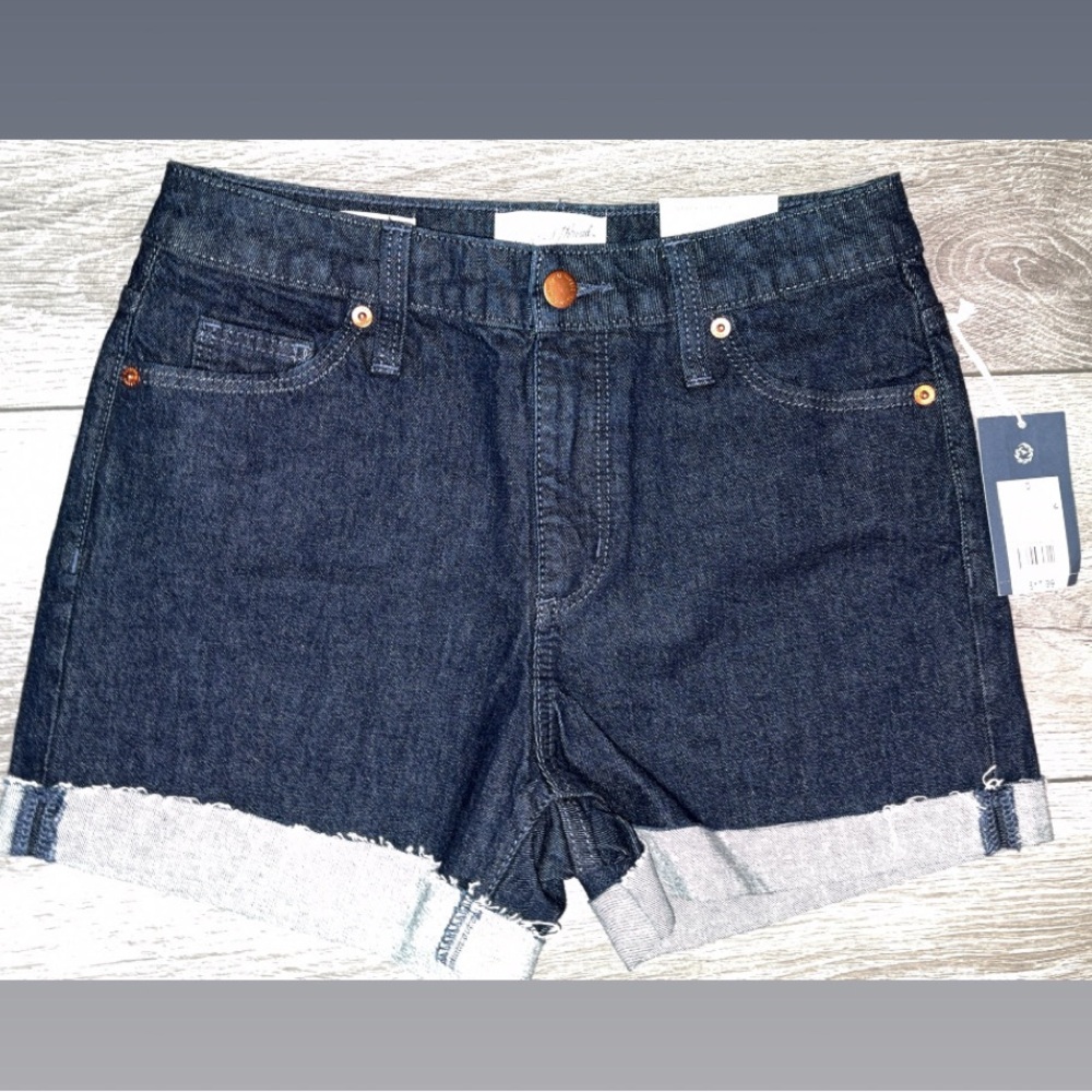 Universal Thread Size 0 Vintage Midi Shorts Denim Stretch High Rise New W/ Tags